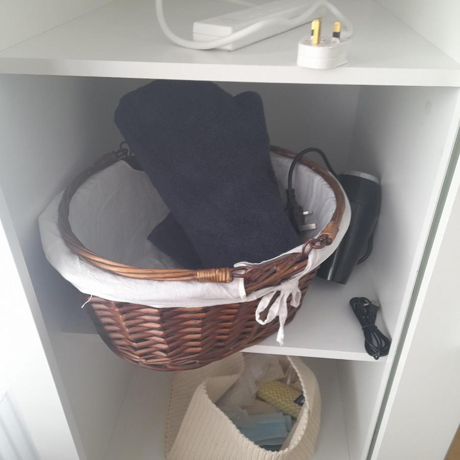 Self-Contained Flat On The 2Nd Floor You Will Share With One Other Guest, In A Family House 2 Minutes Walk From Tufnell Park Station 2Nd Floor With Stairs Лондон Экстерьер фото